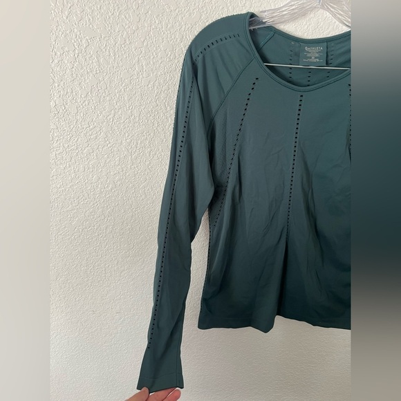 Athleta Green Long Sleeve Tee - Picture 6 of 13